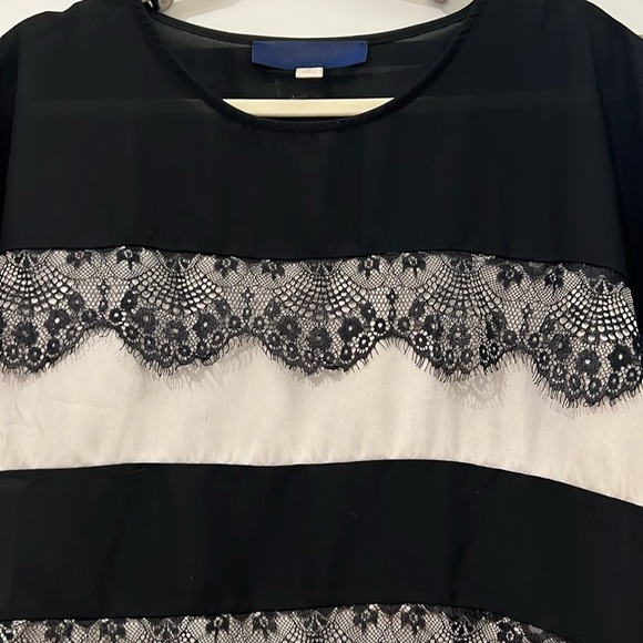 Francesca’s Collections Top - Picture 2 of 5